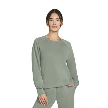 Skechers Skechluxe Elevate Crewneck in Green LT152 TPOL – Women’s soft crewneck top made with Skechweave Elevate fabric, relaxed fit, and stylish comfort