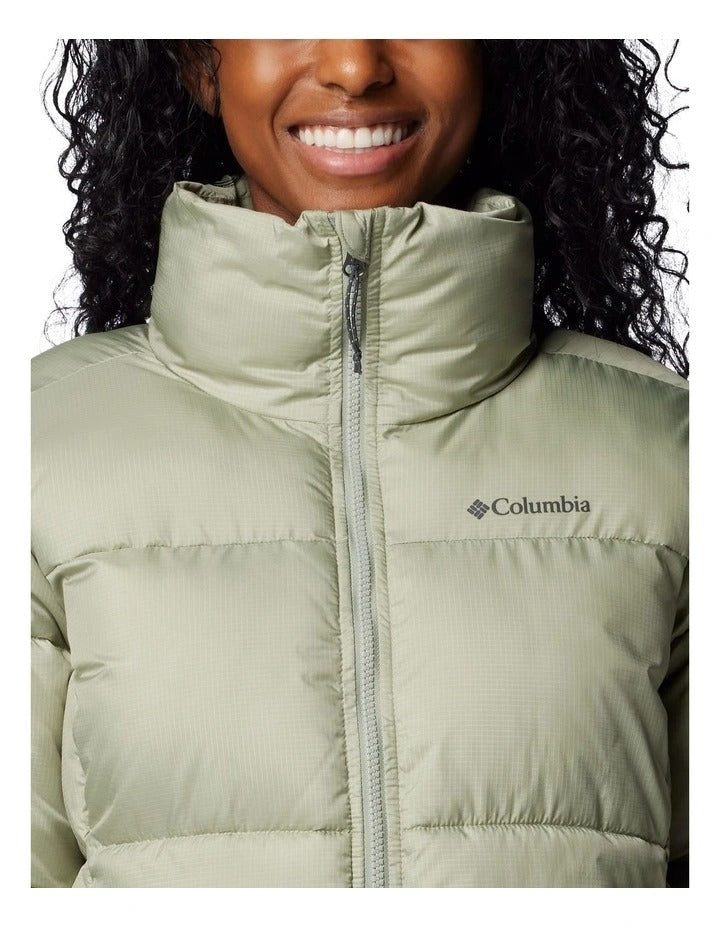 Columbia Puffect II Puffer Jacket in Safari with water-resistant fabric, synthetic insulation, and zippered hand pockets