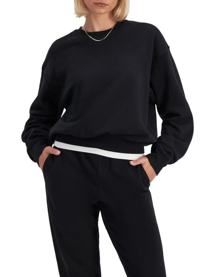 Sweats Cotton Fleece Pullover with crew neck, ribbed cuffs and waistband, made from soft cotton fleece for everyday comfort