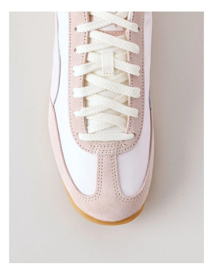 Puma Easy Rider Nylon Cool Women’s Shoes with low heel, vintage retro running sneaker in textile and leather design
