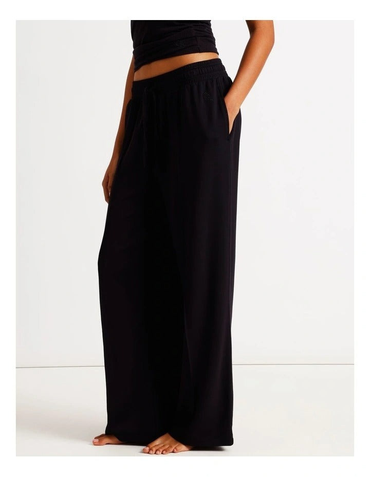 Chloe & Lola Loungewear Pintuck Scuba Pant in soft fabric, with relaxed fit and pintuck detail.