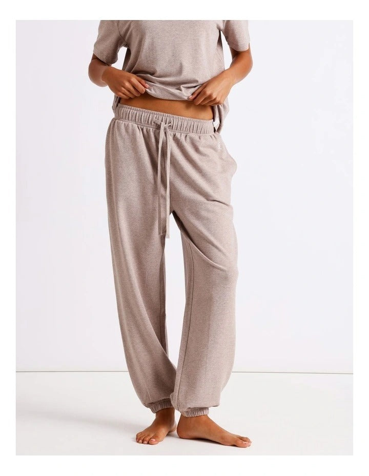 Chloe & Lola women’s lounge pants with drawstring waist and pockets