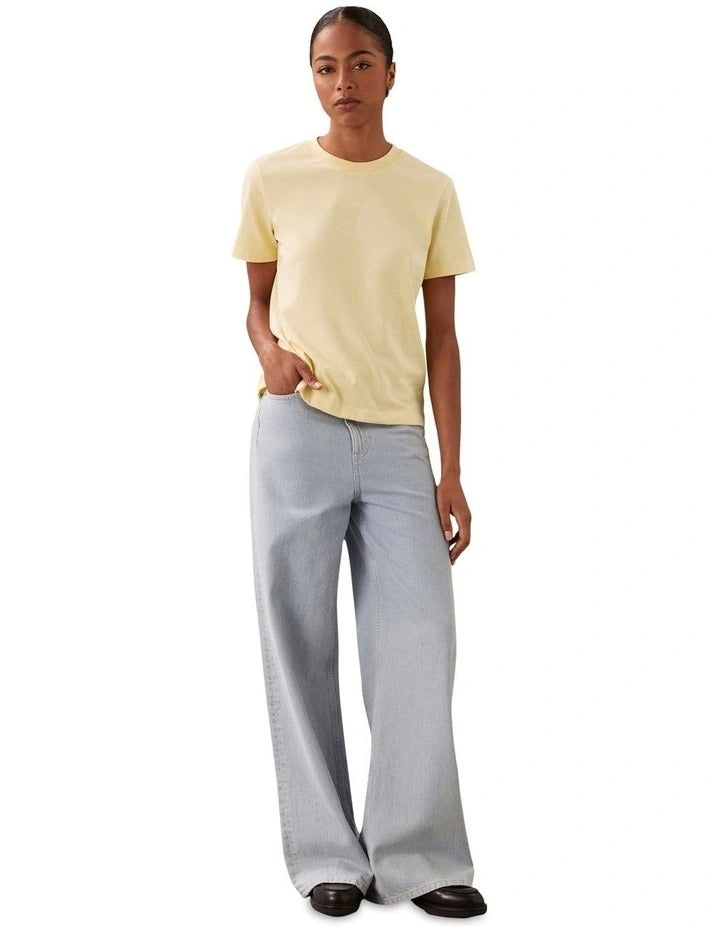 Calvin Klein women’s cotton t-shirt with short sleeves, crew neck, and logo across chest – simple modern everyday style