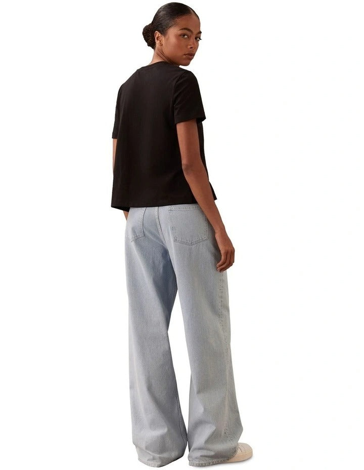 Calvin Klein women’s 100% cotton short sleeve crew neck t-shirt with logo across chest