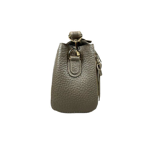 Beige leather handbag for women — LeatherLuxe shoulder bag with elegant design and premium craftsmanship