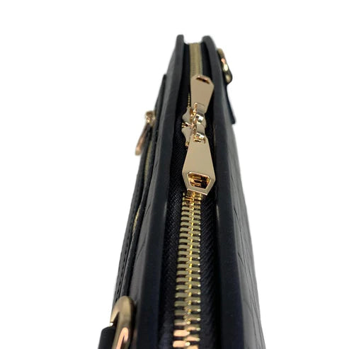 LeatherLuxe black leather clutch bag with detachable shoulder strap and crossbody option – elegant women’s evening handbag made of premium genuine leather.