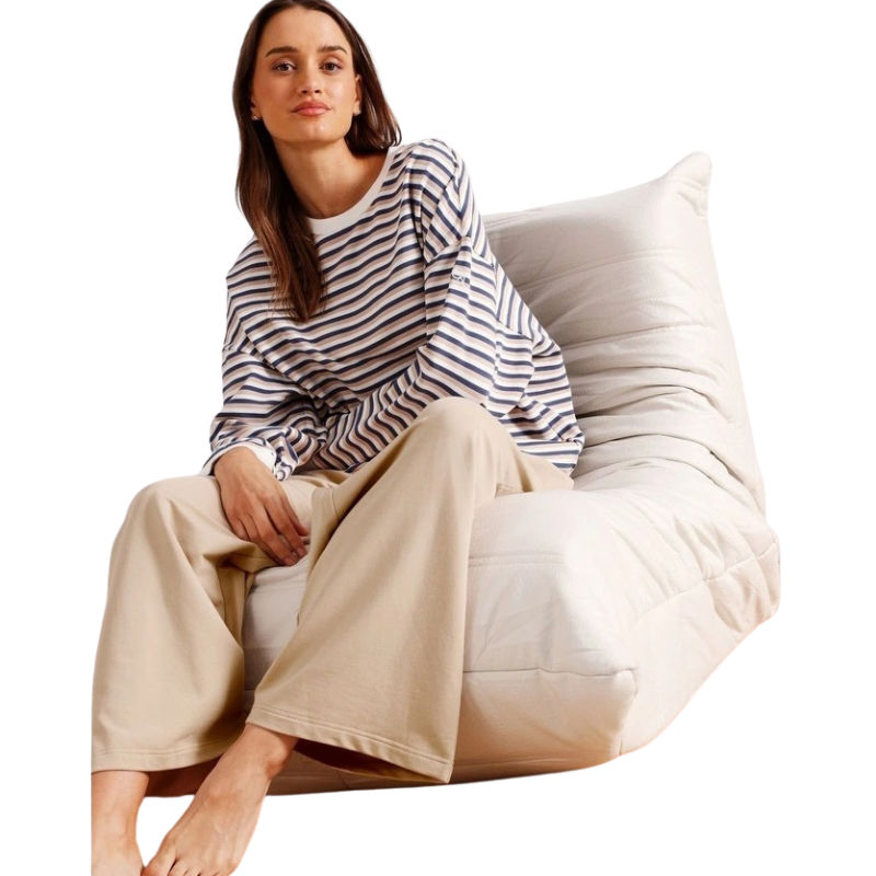 Regular fit with coordinate items available for a complete look.
