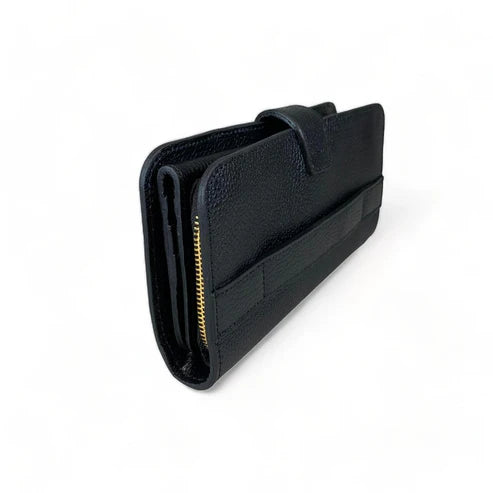 Elegant LeatherLuxe women’s leather clutch wallet featuring premium craftsmanship, sleek design, and multiple card holder compartments — perfect for stylish everyday use.