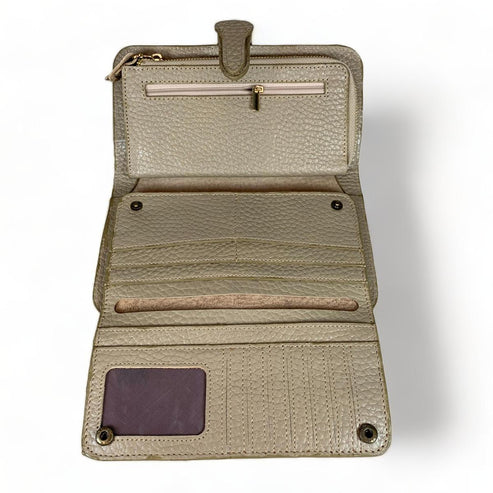 Elegant premium cream leather clutch by LeatherLuxe with sleek design and built-in phone compartment – luxury women’s accessory for everyday and evening use.