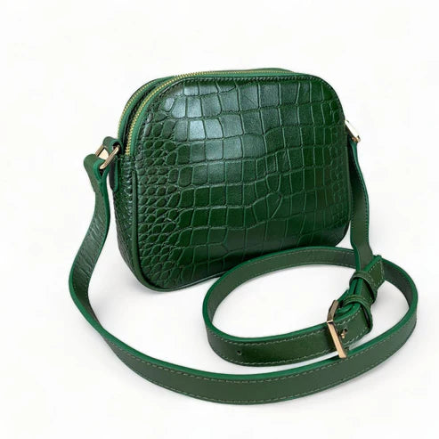 LeatherLuxe Green Leather Women's Shoulder Bag in Crocodile Style — Elegant crossbody bag with textured pattern and gold-tone details