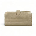 Elegant premium cream leather clutch by LeatherLuxe with sleek design and built-in phone compartment – luxury women’s accessory for everyday and evening use.