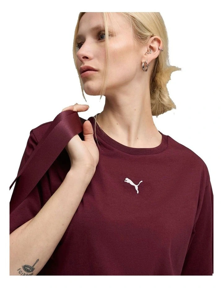 Puma ESS Relaxed Tee in soft cotton blend with subtle cat logo embroidery, casual everyday wear for men and women