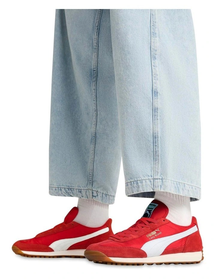 Puma Easy Rider Vintage Women’s Shoe with suede leather overlays, slim retro profile and low heel, casual lifestyle sneaker in leather and textile blend