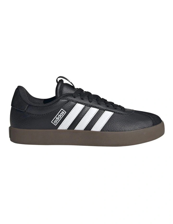 Adidas VL Court 3.0 women’s shoes with coated leather upper and low heel, stylish skater-inspired trainers in white with vulcanised outsole