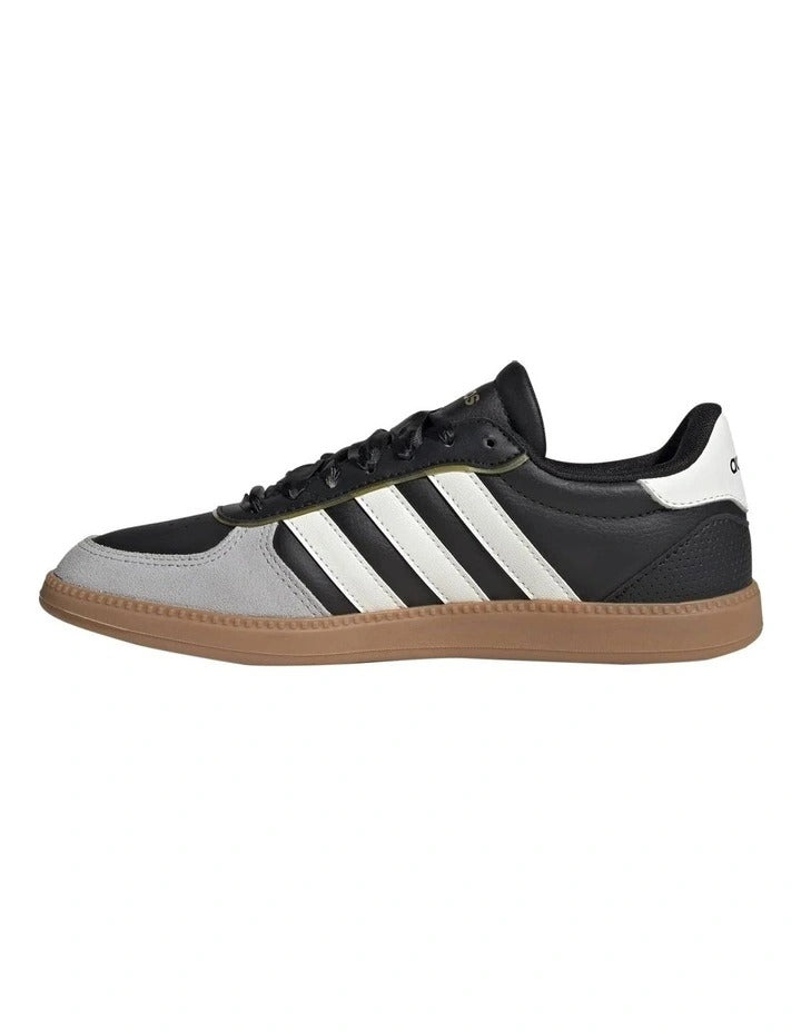 Adidas Breaknet Sleek Women’s Shoes with slim synthetic upper, memory foam comfort, and classic 3-stripes design