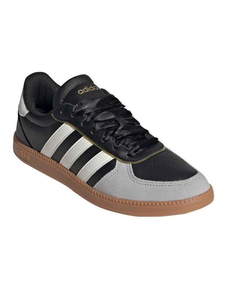 Adidas Breaknet Sleek Women’s Shoes with slim synthetic upper, memory foam comfort, and classic 3-stripes design