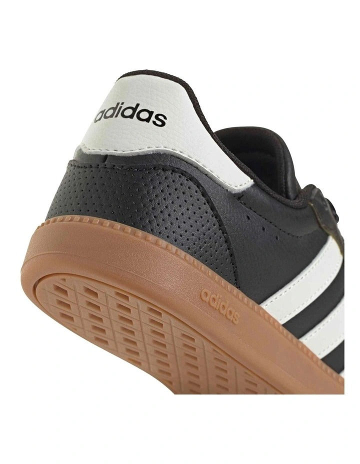 Adidas Breaknet Sleek Women’s Shoes with slim synthetic upper, memory foam comfort, and classic 3-stripes design