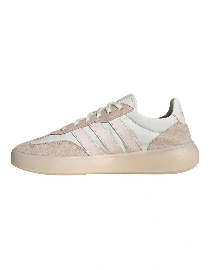 Adidas Barreda Decode women’s shoes in suede and nylon with low heel, rubber cupsole, and classic T-toe design